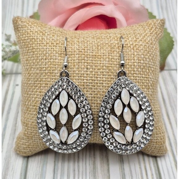 Drop Dangle Silver Tone Teardrop Crystal Statement Earrings 2" Hook - Picture 1 of 5